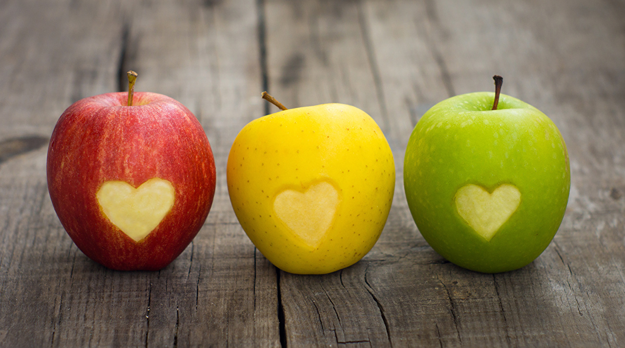 apples_three_3_boards_503922.jpg